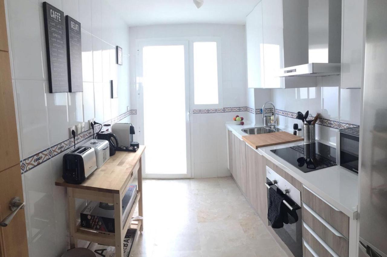 2201-Lovely 2 Bedrooms With Terrace And Pool Manilva Kültér fotó